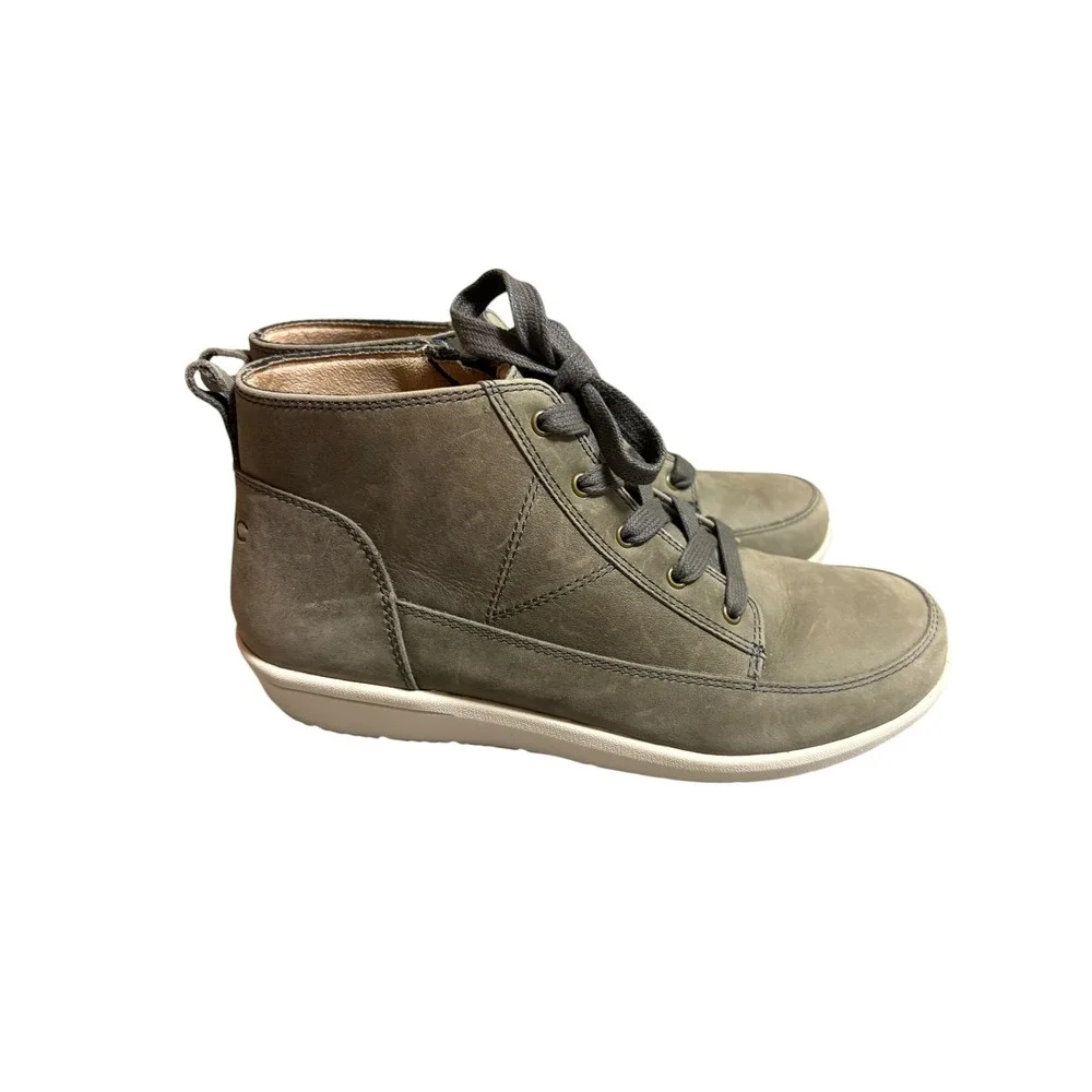 Vionic Shawna Olive Water Resistant Leather Side Zip Lace up Ankle Booties - 7W